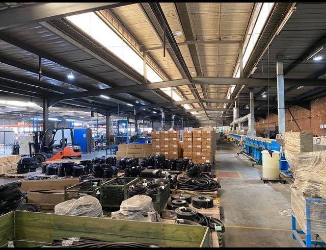 4,580M² WAREHOUSE TO LET IN ROSSLYN
